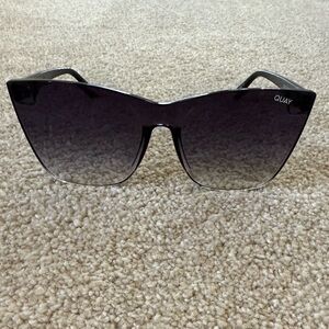 Quay Australia sunglassess style Come Thru